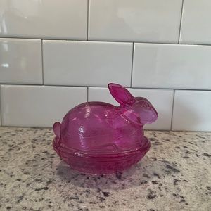 L. E. Smith Glass Vintage Bunny on Nest Candy Dish